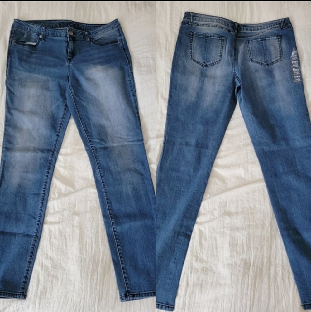 Rue21 Low Rise Skinny Freedom Flex Jeans (11/12R) New